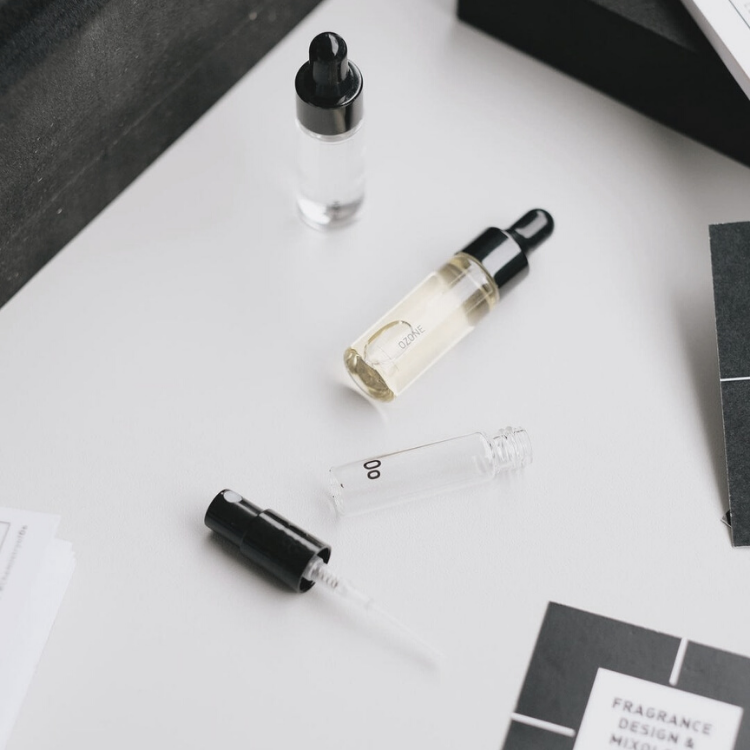 Arabia: Fragrance Design & Mixology Session (Online) (GMT+4) - Oo La Lab