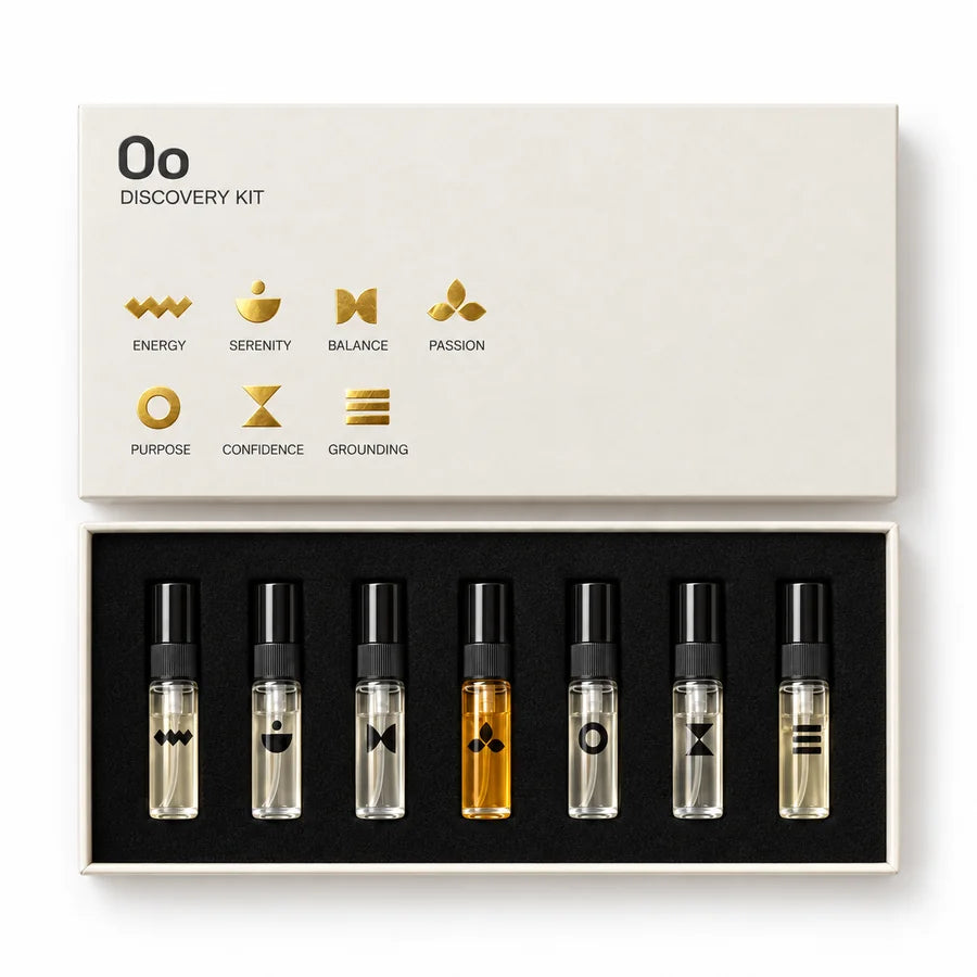 Open Oo Discovery Kit showing seven fragrance vials